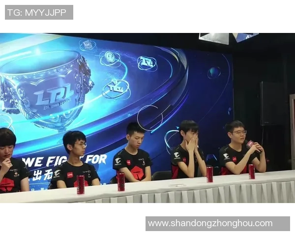 聚焦英雄联盟TES战队个人能力分析与表现探讨MBA