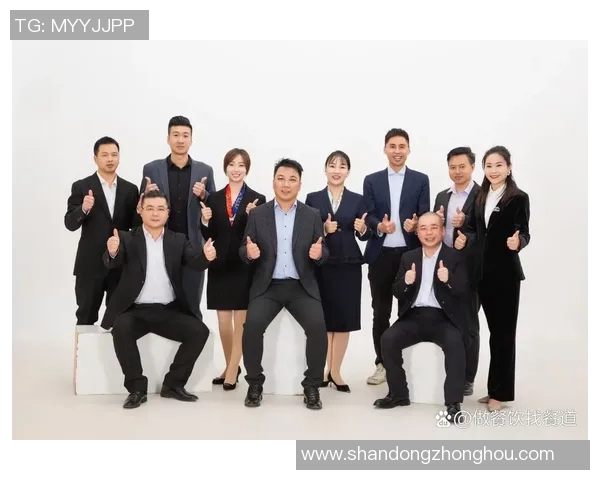 上海排球队的默契配合揭秘:如何在赛场上创造辉煌的团队协作之道 上海排球队的默契配合揭秘:如何在赛场上创造辉煌的团队协作之道