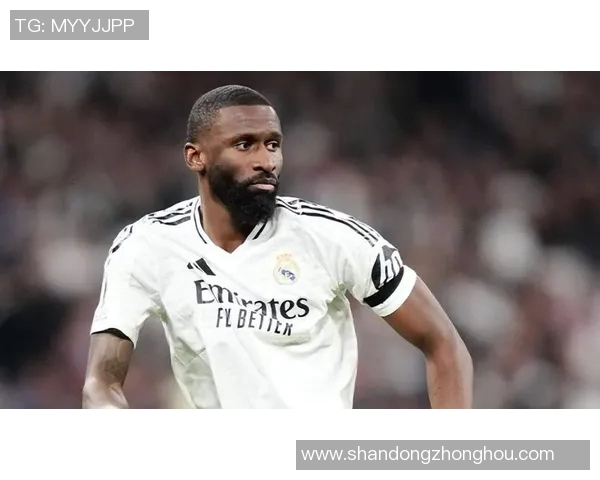 吕迪格：从德国足球新星到国际赛场的坚韧防线之旅